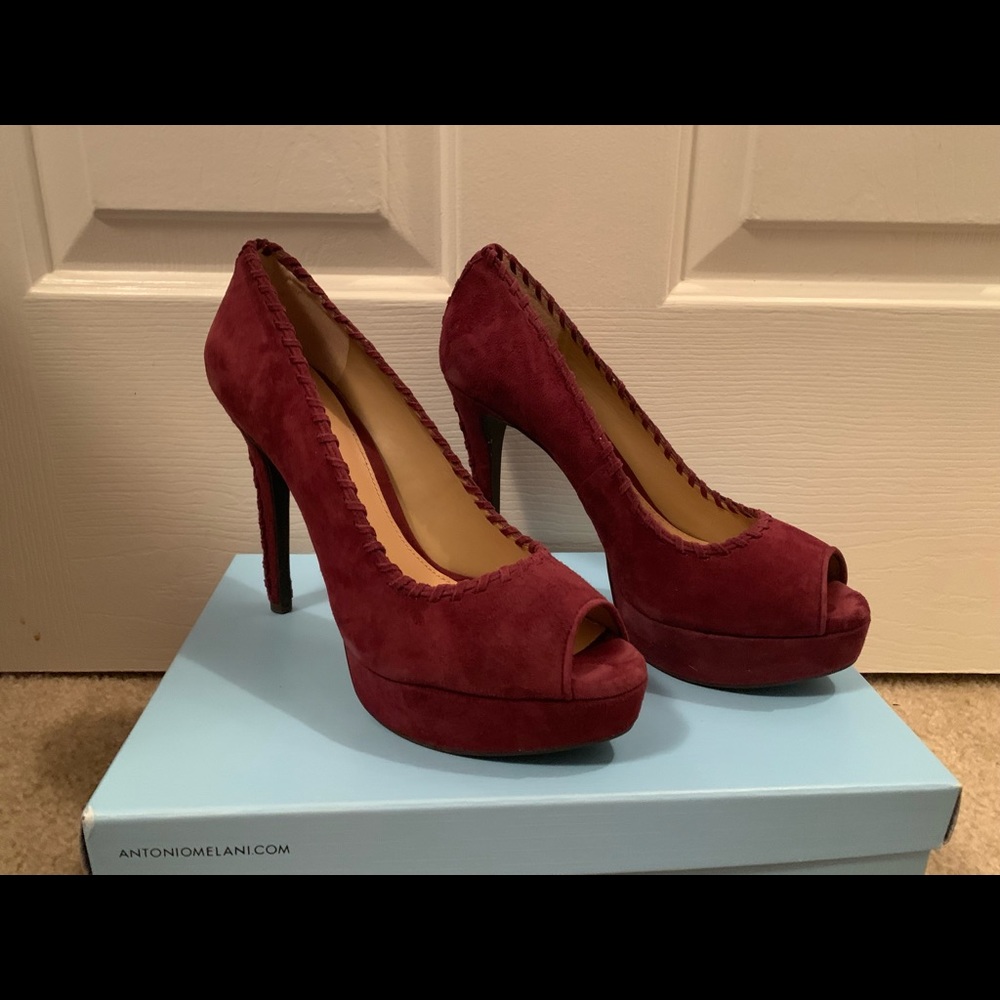 Heels - Picture 3 of 8